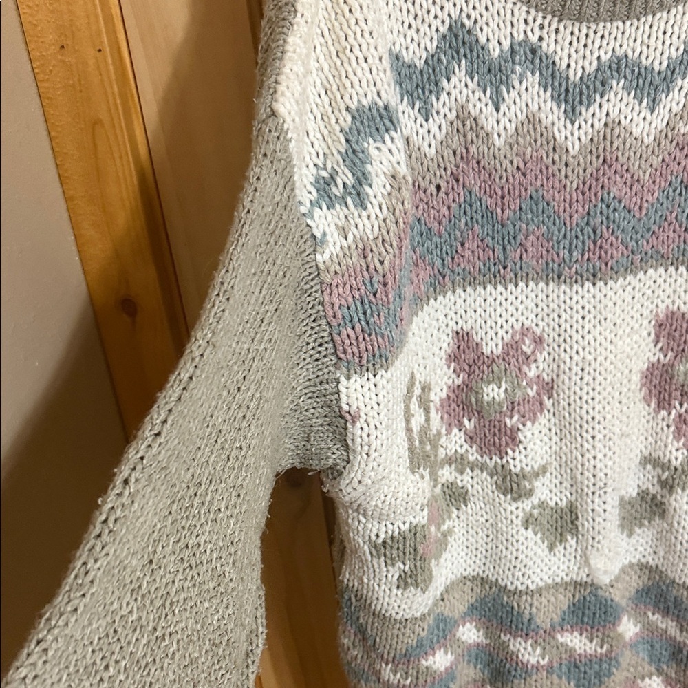 Vintage Goldentouch Women's Cream Crew Neck Sweater - Picture 5 of 5